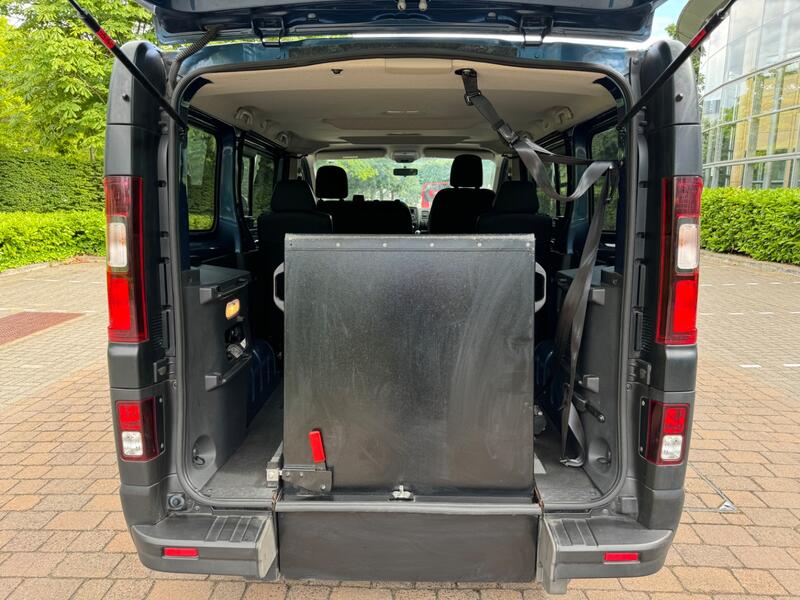 RENAULT TRAFIC