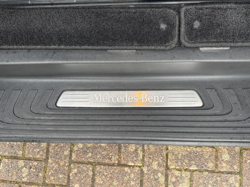 MERCEDES-BENZ V CLASS