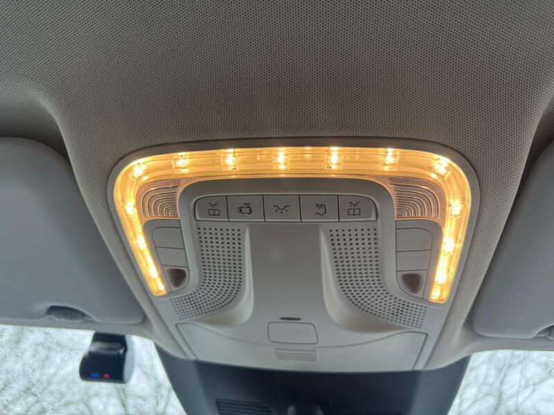 MERCEDES-BENZ V CLASS