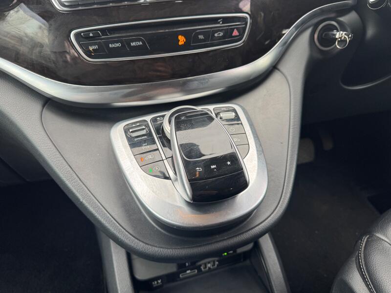 MERCEDES-BENZ V CLASS
