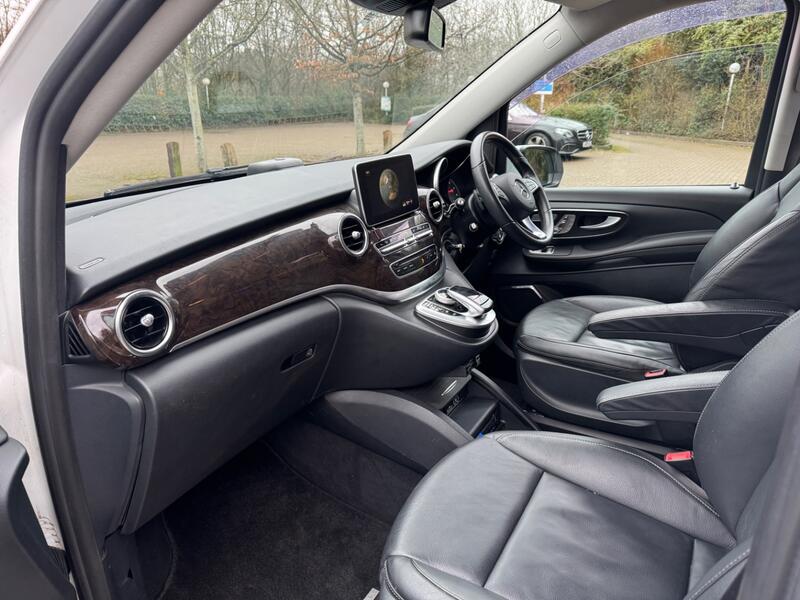 MERCEDES-BENZ V CLASS