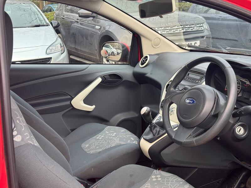 FORD KA