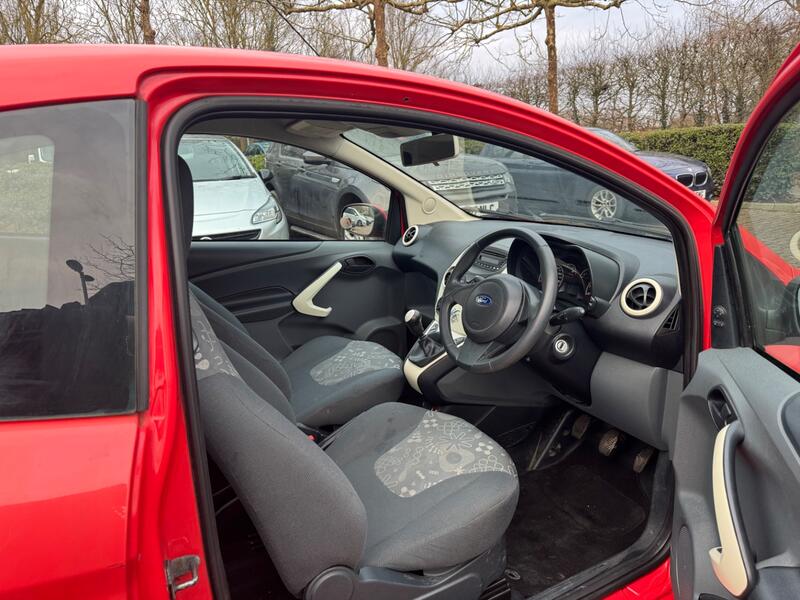 FORD KA