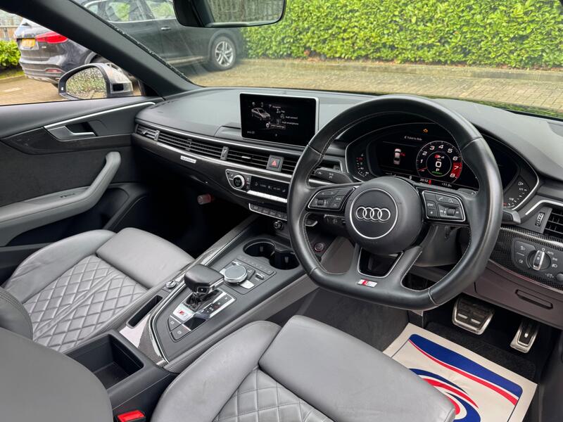 AUDI S4