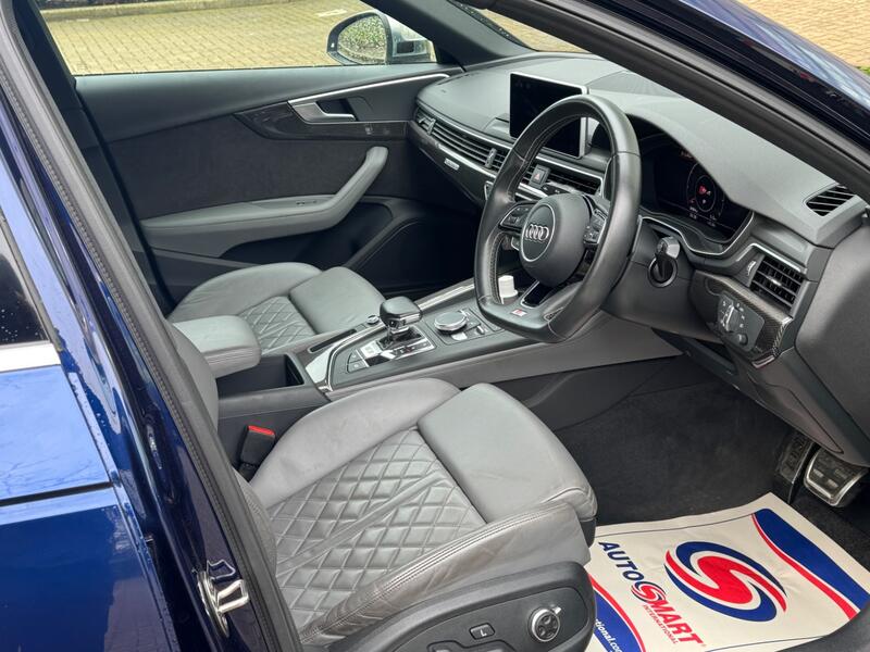 AUDI S4