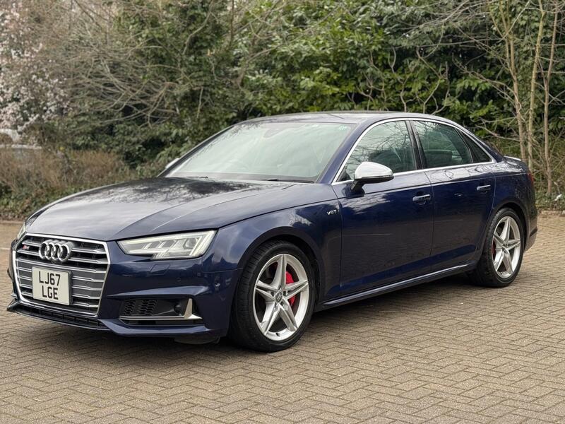 AUDI S4