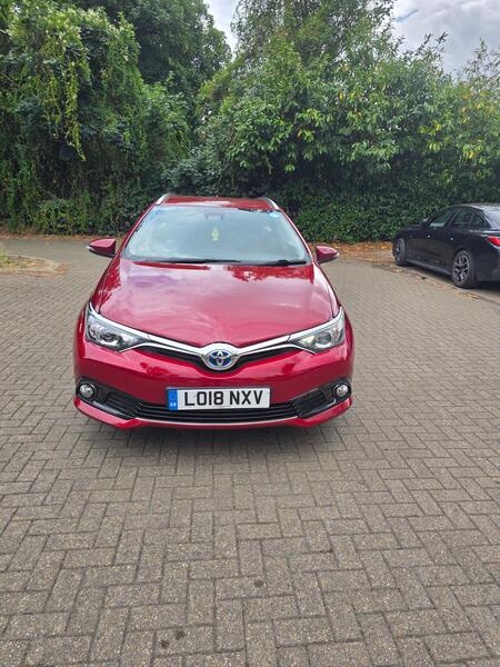 TOYOTA AURIS 1.8 VVT-h Active