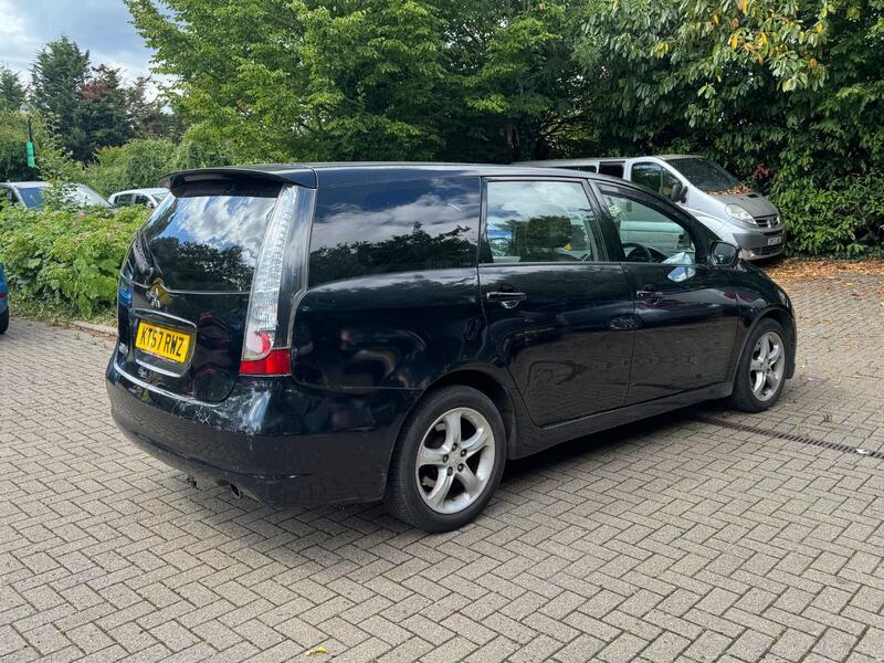 MITSUBISHI GRANDIS