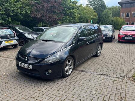 MITSUBISHI GRANDIS 2.4 Elegance